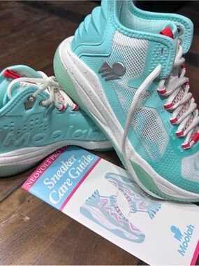 Moolah Women's Neovolt Pro v3 Basketball Shoes